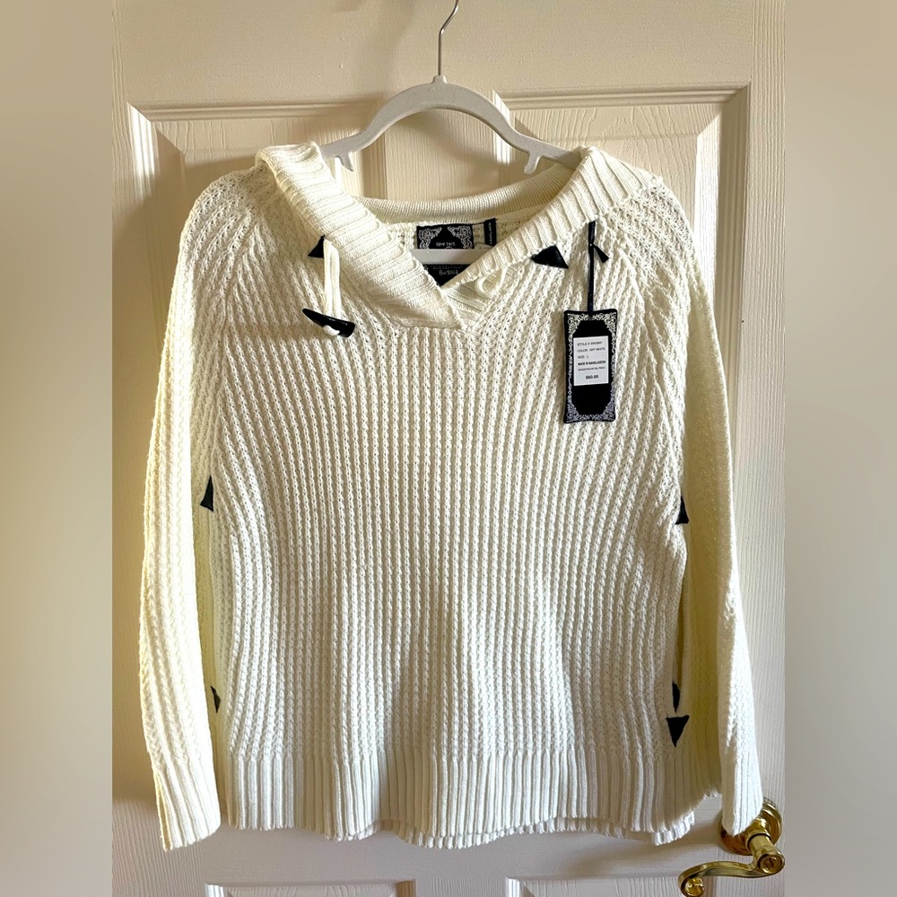 Off-White Cape with hoodie- NWT- size L